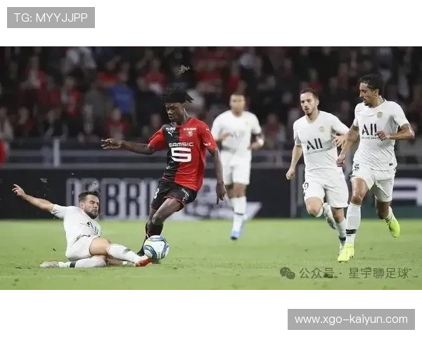 摩纳哥0-2雷恩：主队伤病潮致防线崩盘，客队三后卫体系稳固