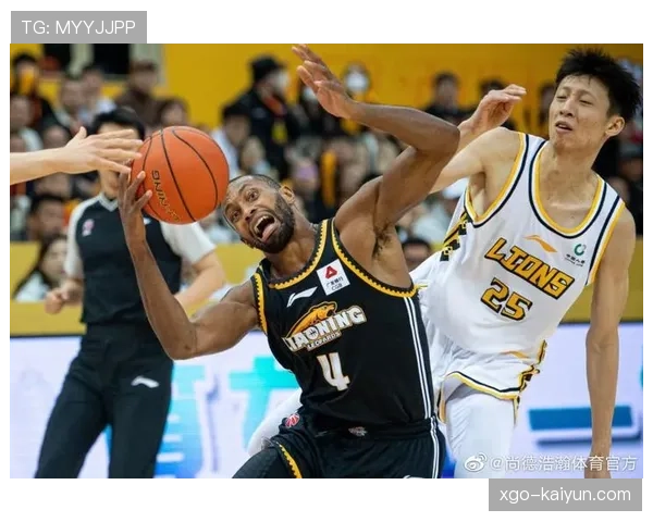 特写：文班亚马赛后加练三分，回应近期对手针对性防守策略